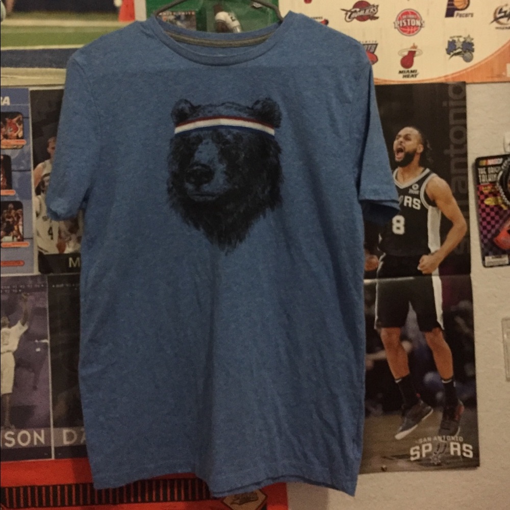 Old Navy Bear Graphic Tee